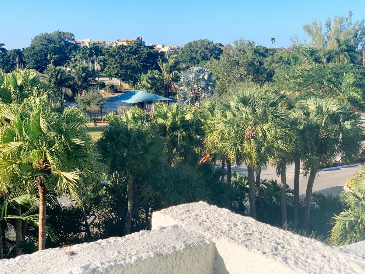 Chateau Mar Golf Resort, Trademark Collection By Wyndham Lauderhill Esterno foto